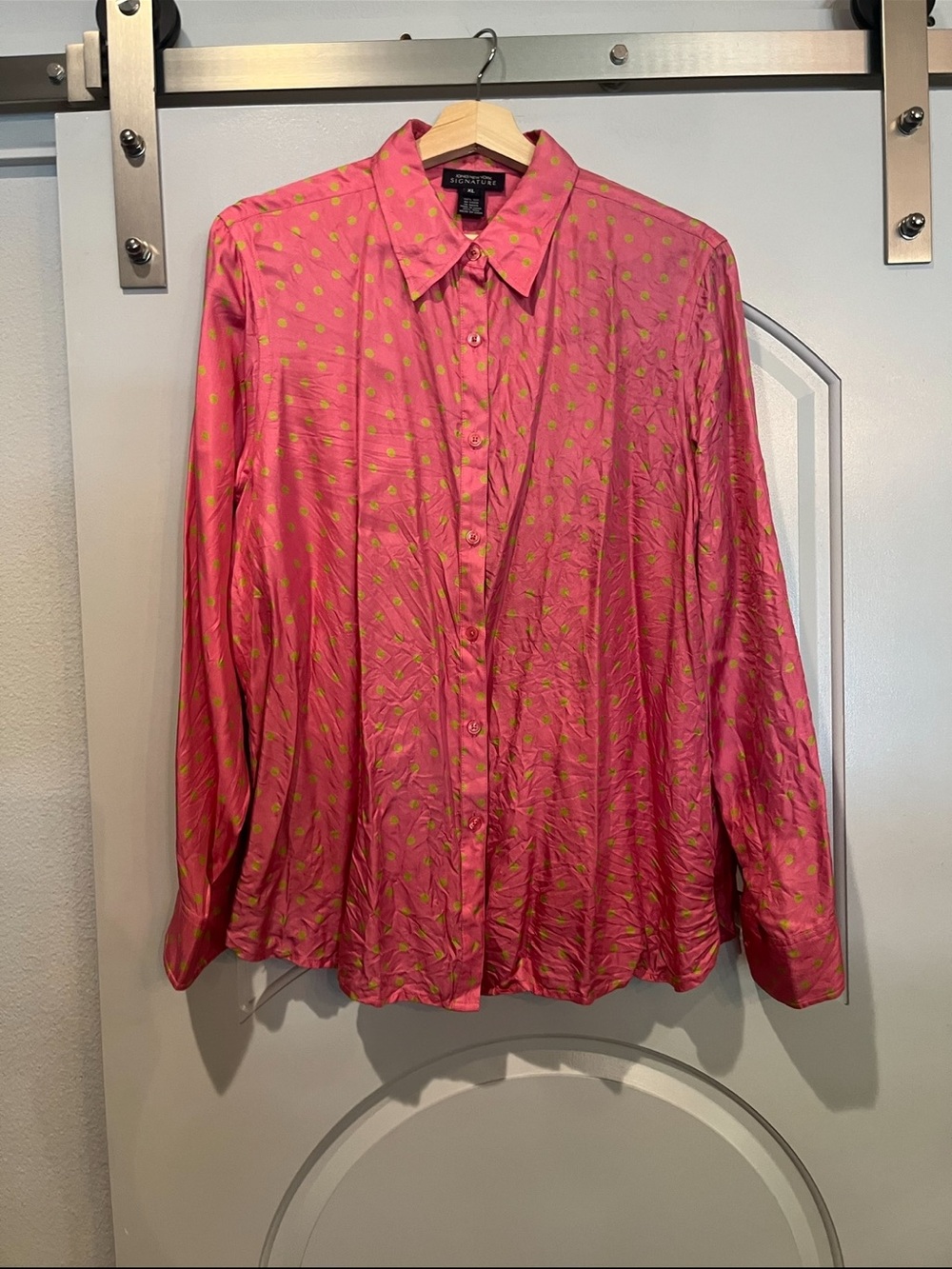 Jones New York bright Pink & tan polka Dot-Long-Sleeve silk blouse. GUC!